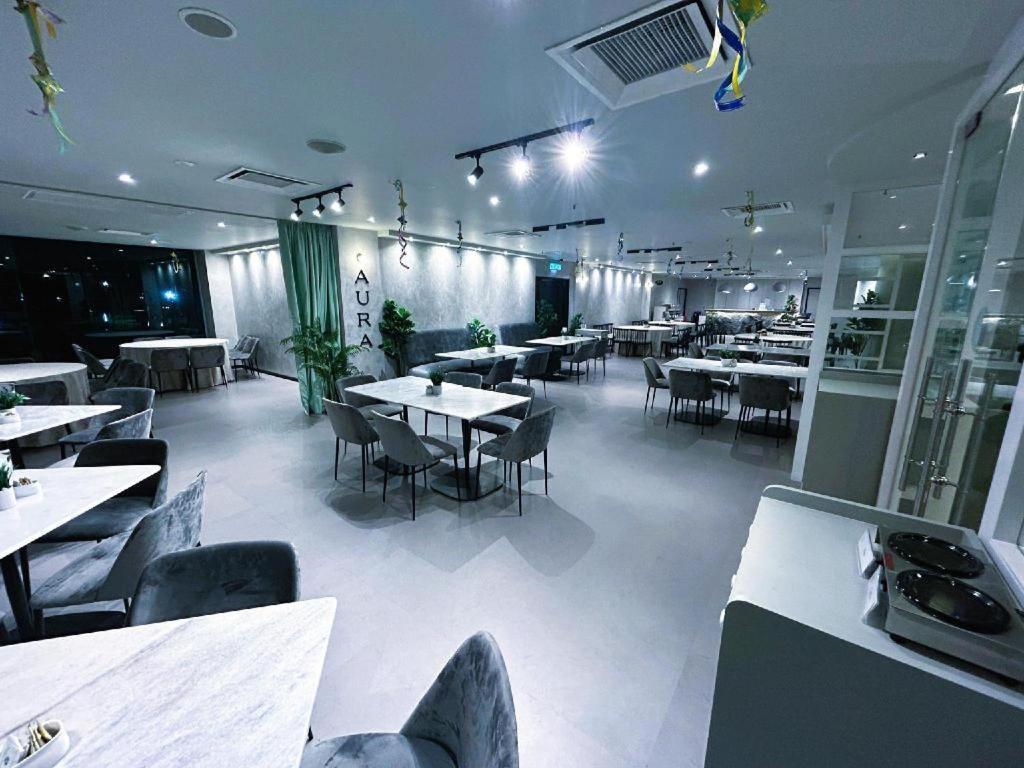 Mega View Hotel Kuantan Extérieur photo