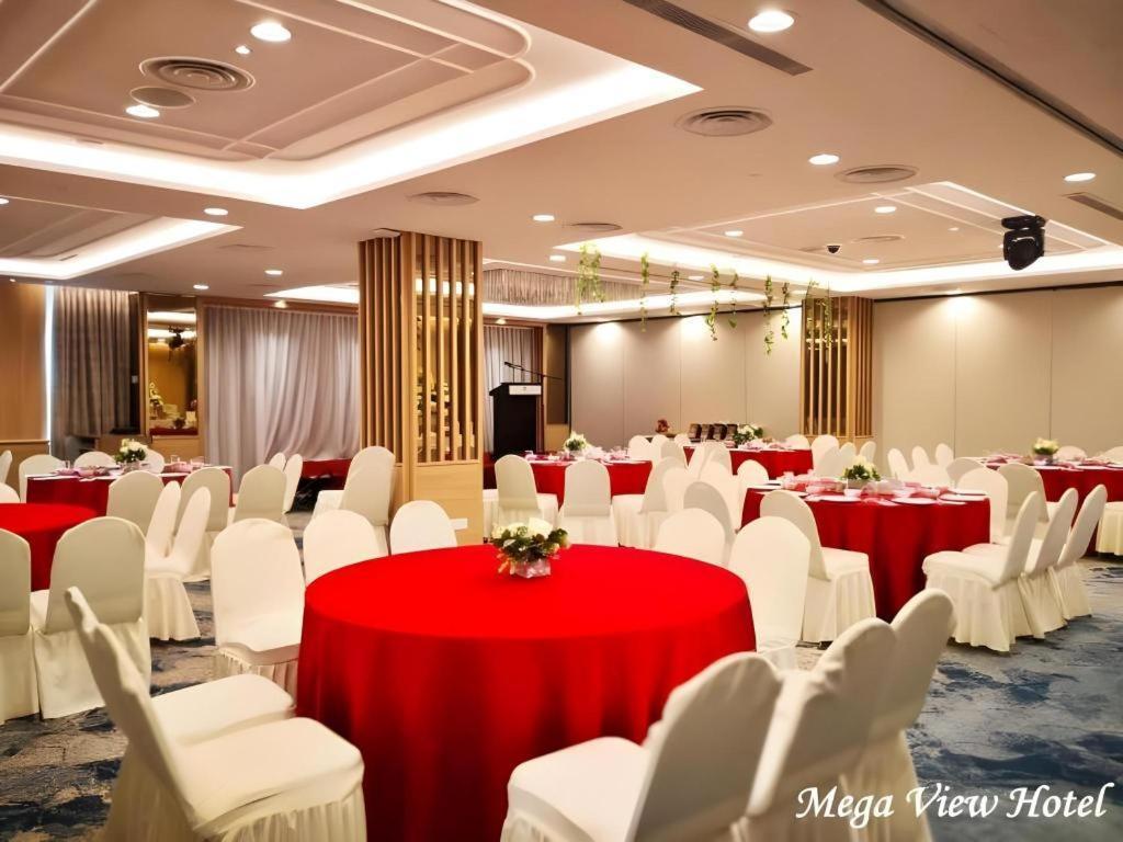 Mega View Hotel Kuantan Extérieur photo