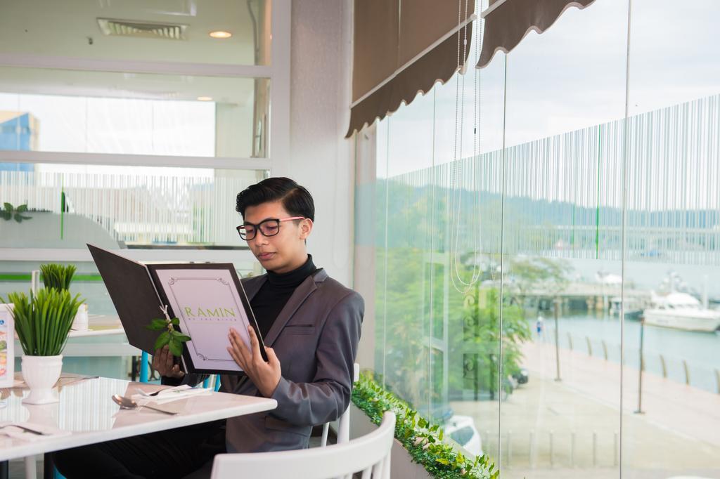 Mega View Hotel Kuantan Extérieur photo